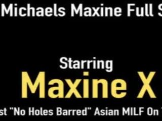 Loca asiática mamá maxinex tiene capó encima cabeza un grande manhood en su pussy&excl;